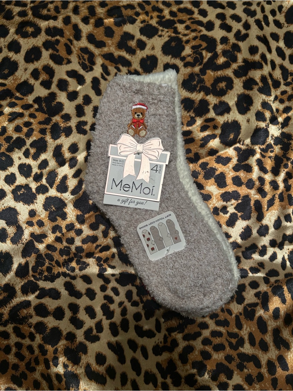 NWT MeMoi 4-Pack Christmas Cozy Fuzzy Socks